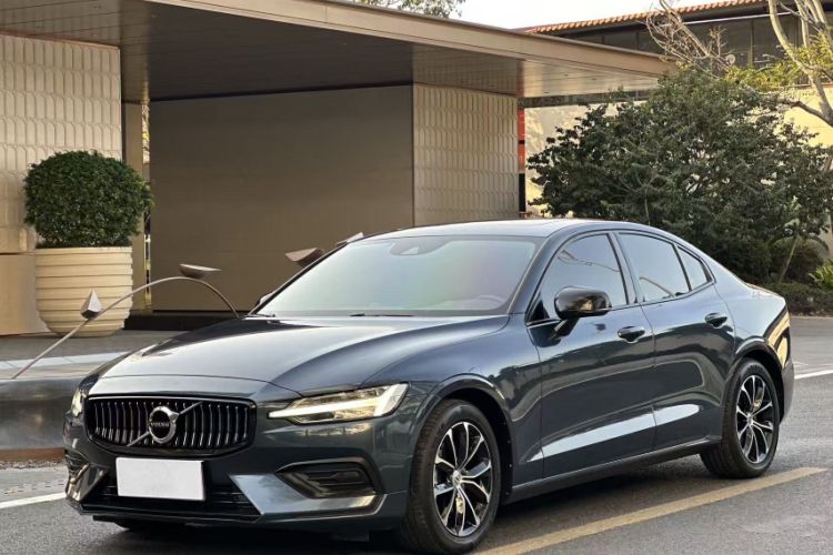 Used Volvo S60 2020 T4 Zhiyi Luxury Edition