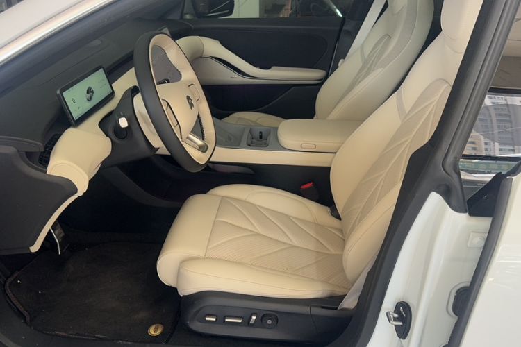 Used Nio ET5T 2025 75 kWh Touring