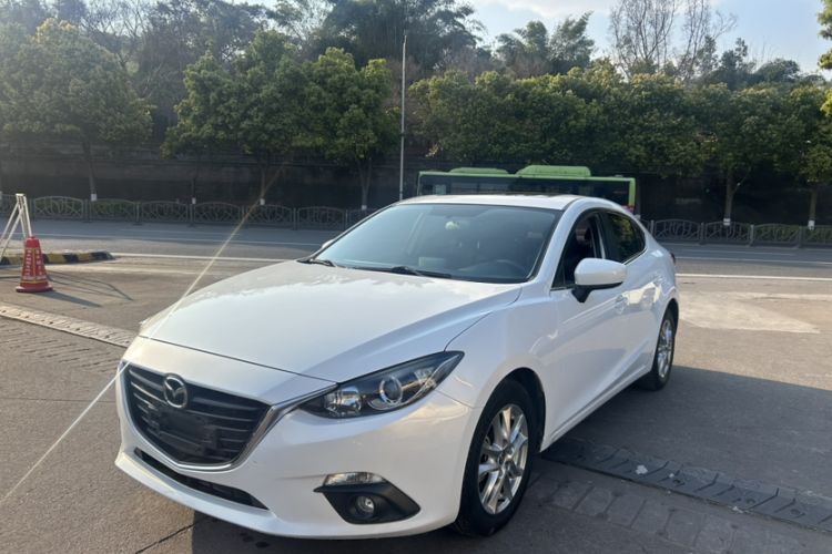 Used Mazda 3 Axela 2014 Sedan 1.5L Automatic Luxury Model