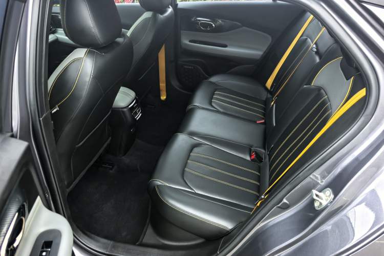 Used GAC Trumpchi EMPOW 2021 270T DCT J15 Version Interior 3