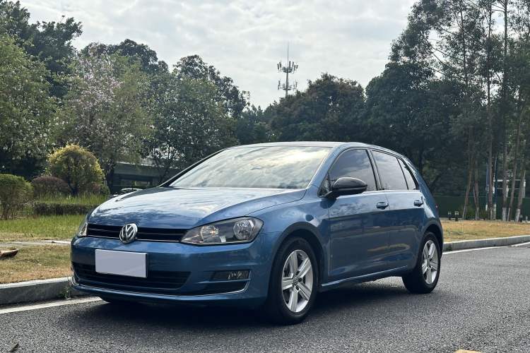 Used Volkswagen Golf 2017 1.6L Automatic Comfort Million-Vehicle Anniversary Edition