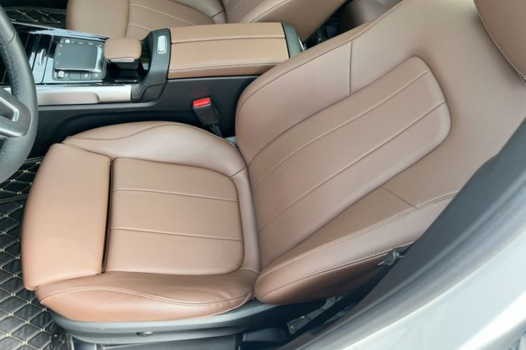 Used Mercedes-Benz GLB 2023 GLB 200 Dynamic Edition Left Front Seat