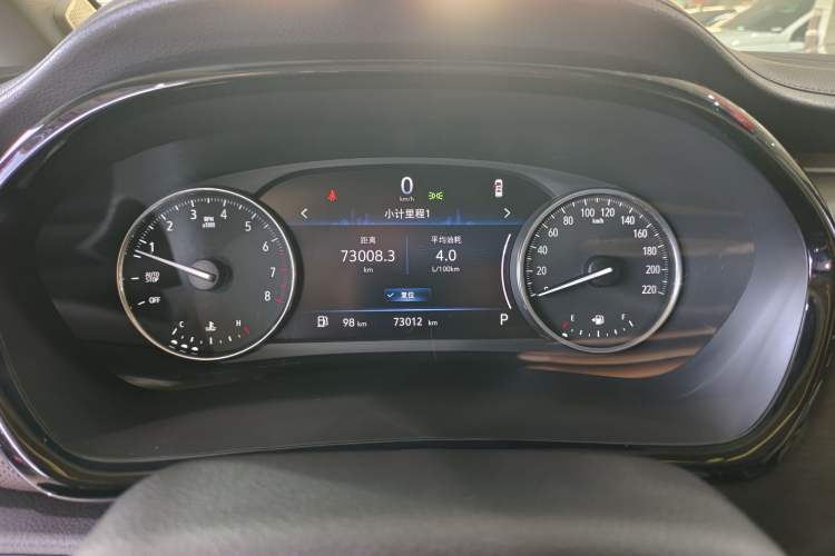 Used Buick GL8 2021 Land Cruiser Executive Class 652T Luxury Model
