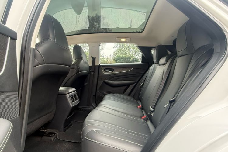 Used Venucia V 2021 260T Idol Edition