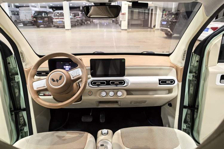 Used Wuling Hongguang MINIEV 2024 3rd Generation 215km Advanced Version