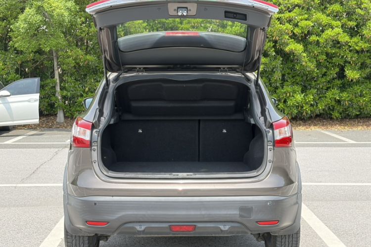 Used Nissan Qashqai 2017 2.0L CVT Luxury Edition China V Standard Trunk