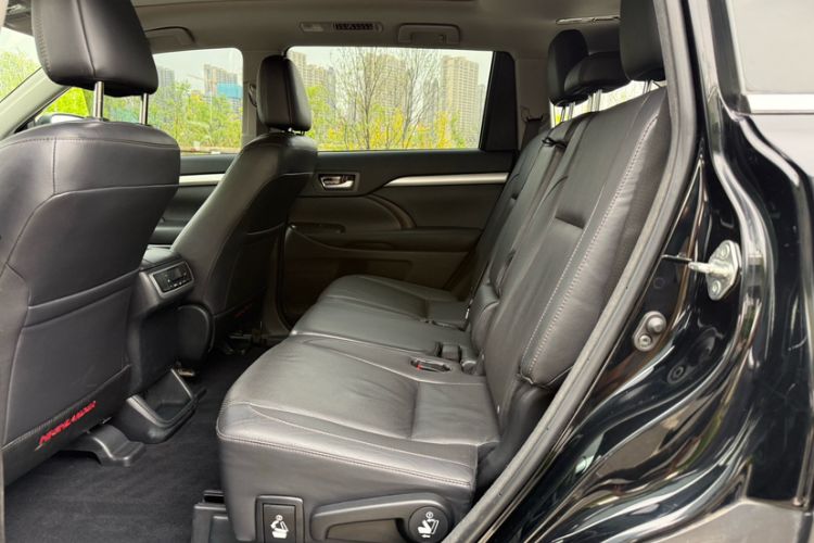 Used Toyota Highlander 2017 2.0T Four-Wheel Drive Luxury Edition 7 Seats
