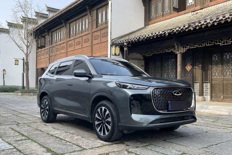 Used Chery Tiggo 8 PLUS 2025 290TGDI DCT Prestige 5-Seater