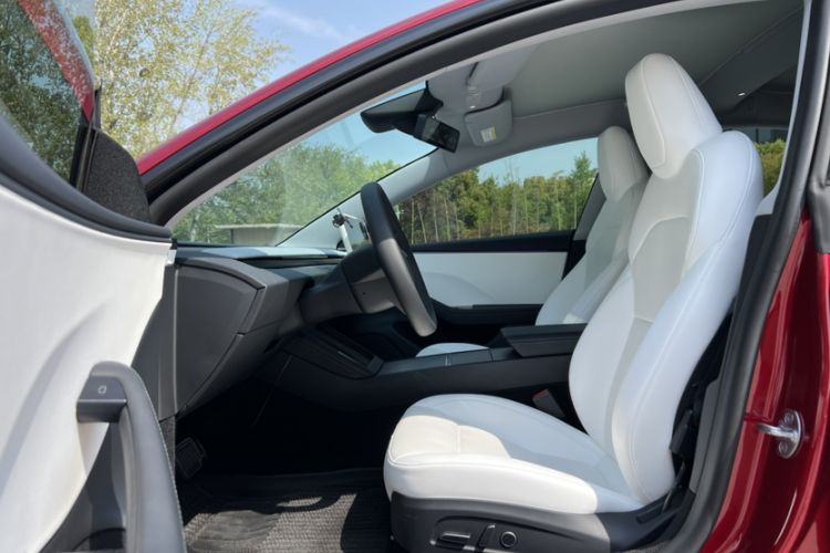 Used Tesla Model 3 2025 Rear-Wheel-Drive Version