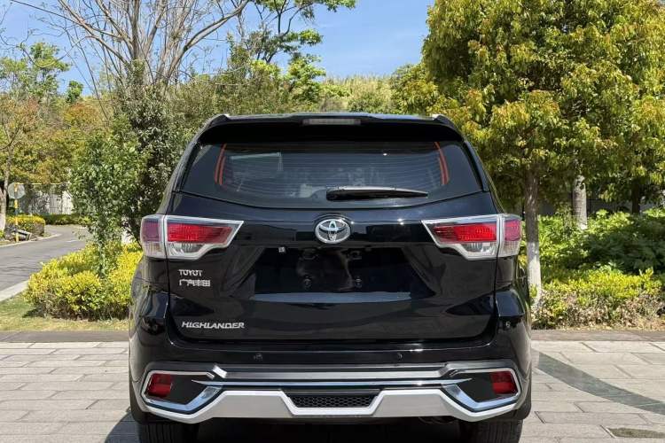 Used Toyota Highlander 2015 2.0T Four-Wheel Drive Luxury Edition 7-Seater Exterior 7