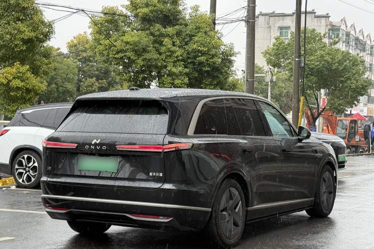 Used ONVO Luxeed L90 2025 Model—Max Six-Seater Version Exterior 6