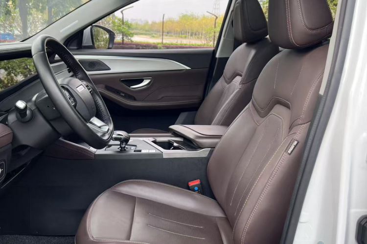 Used JETOUR X90 PLUS 2023 Facelift 1.6TD DCT Villa 7-Seater Interior 1