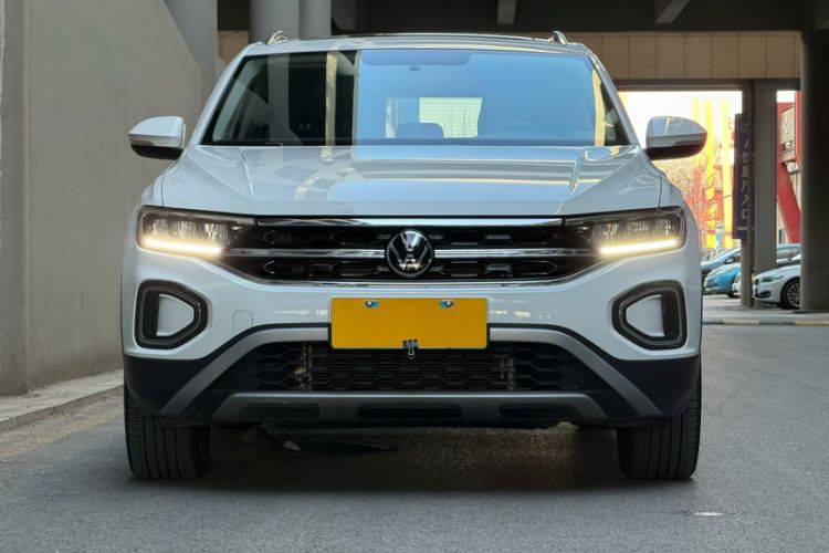 Used Volkswagen T-ROC 2024 300TSI DSG Two-Wheel-Drive Chen Guang Edition Exterior 4