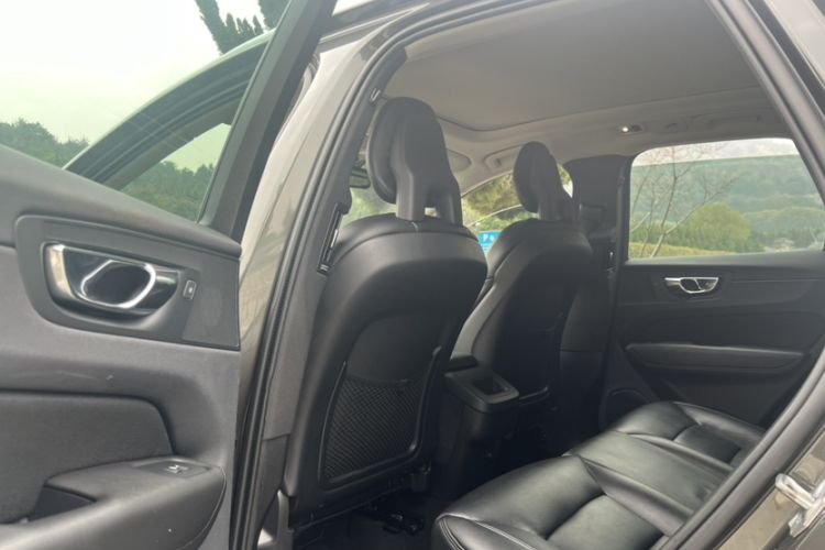 Used Volvo XC60 2018 T4 Zhiyi Edition