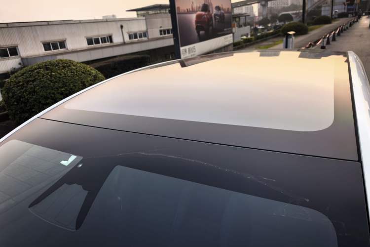 Used Tesla Model Y L 2025 Model Long-Range All-Wheel-Drive Version