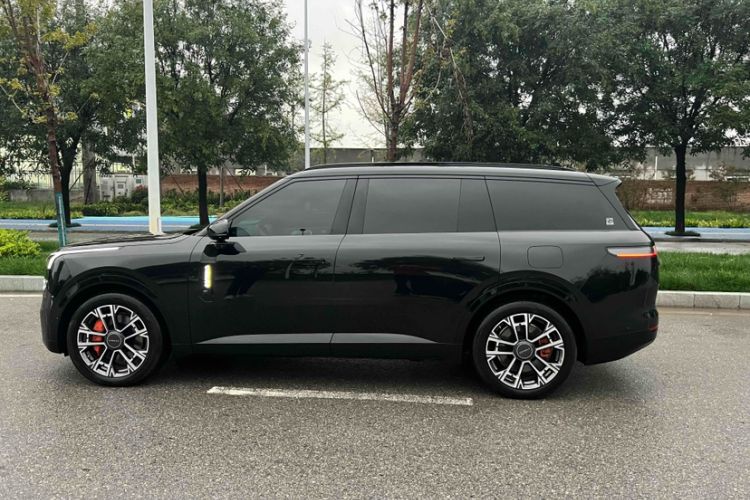 Used Lynk & Co 900 2025 2.0T Ultra
