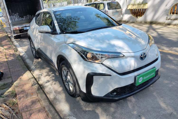 Used Toyota C-HR EV 2020 Leading Edition Exterior 2