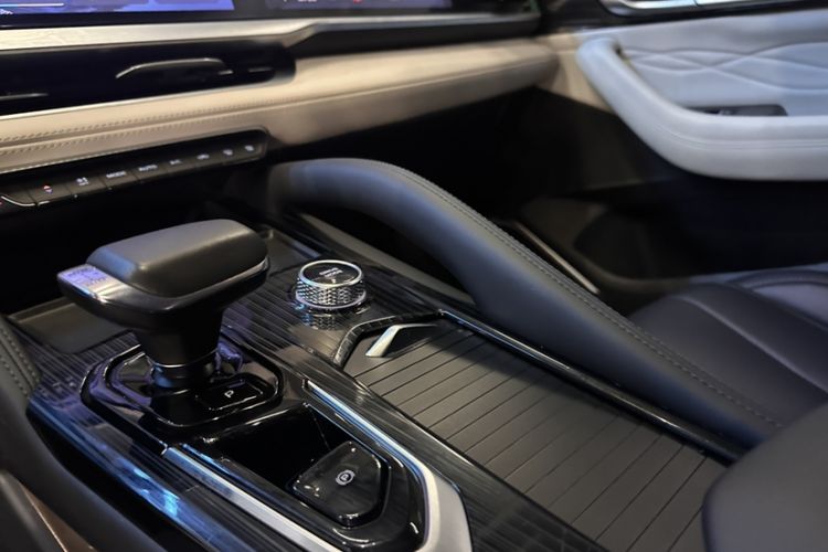 Used Geely Auto Monjaro L 2023 2.0TD High-Power Automatic Two-Wheel Drive Flagship Version