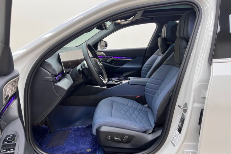 Used BMW 5 Series 2024 530Li Luxury Edition M Sport Package
