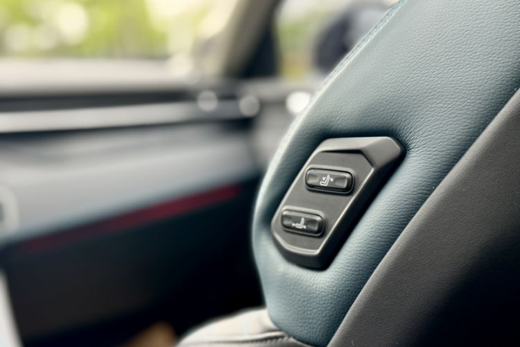 Used Lynk & Co 05 2022 2.0T Two-Wheel Drive Shine Halo
