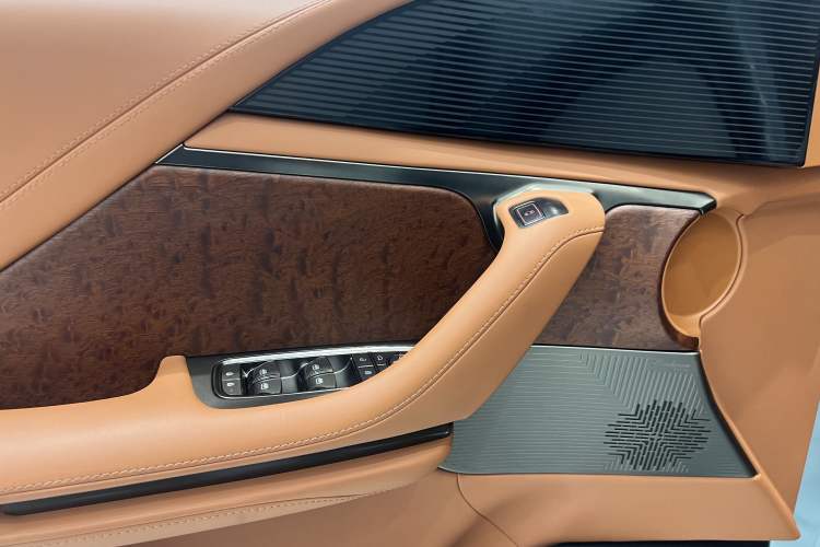 Used Yangwang U8 2023 Luxury Edition
