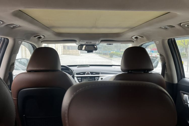 Used Geely Auto Emgrand X7 Sport 2016 1.8TD Automatic ZhiZun Version
