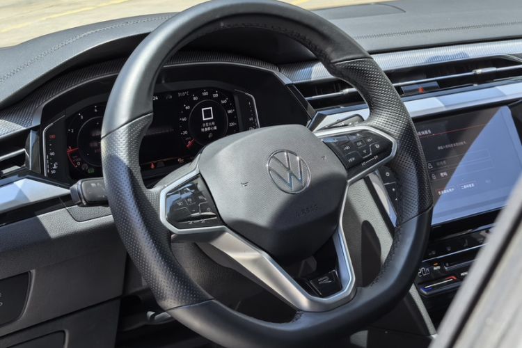 Used Volkswagen FAW-Volkswagen CC 2023 380TSI Striking Edition
