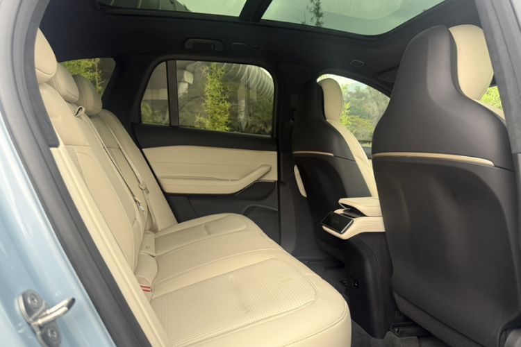 Used Nio ES6 2023 75 kWh
