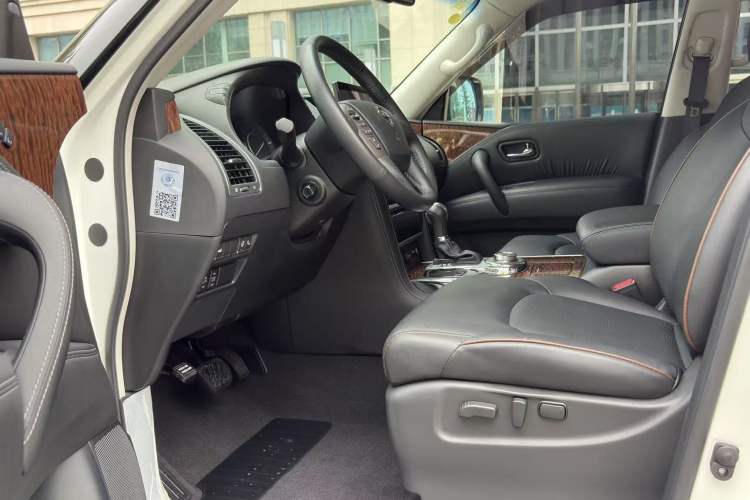 Used Nissan Patrol 2018 5.6L Standard Version Interior 1