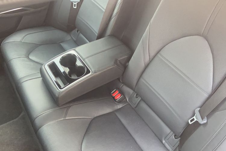 Used Toyota Avalon 2021 2.5L Luxury Edition
