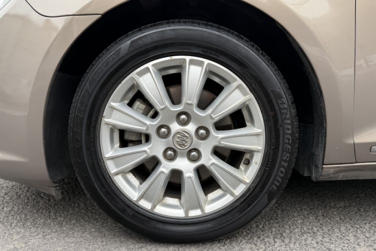 Used Buick LaCrosse 2012 2.4L SIDI Elegant Edition Exterior 6