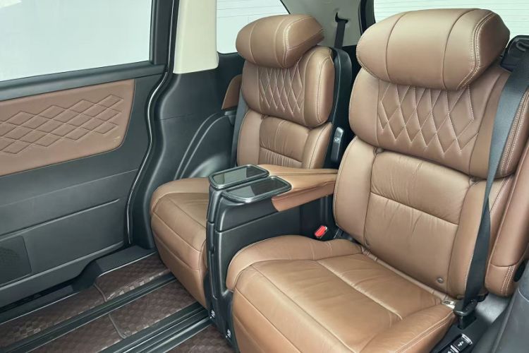 Used Honda Elysion 2019 2.0L Hybrid Supreme Edition