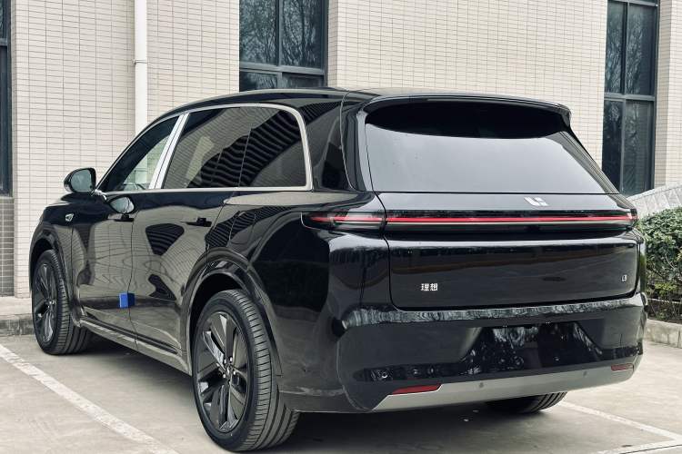 Used Li Auto L8 2023 Air model
