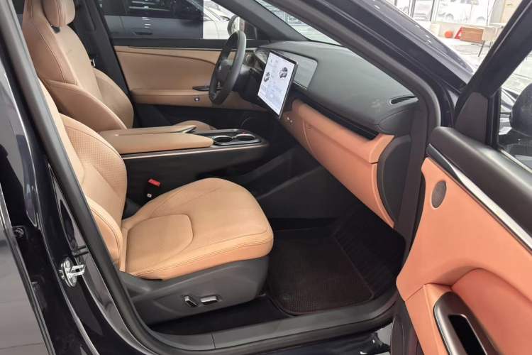 Used ARCFOX Alpha T5 2025 520 PRO
