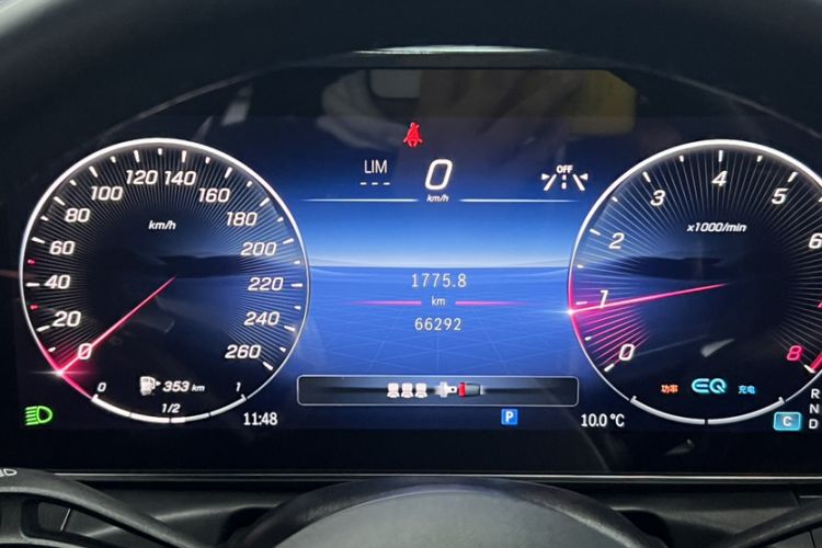 Used Mercedes-Benz C-Class 2022 C 260 L Sport Edition Odometer Close Up
