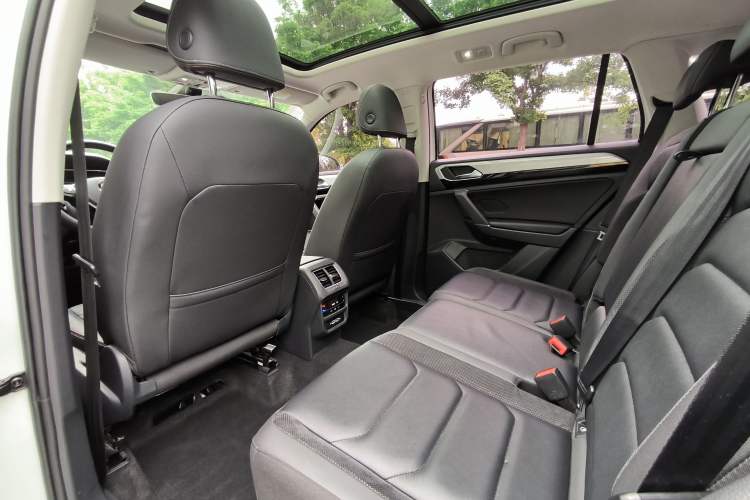 Used Volkswagen Tayron 2020 330TSI Two-Wheel Drive Luxury Smart Connectivity Version