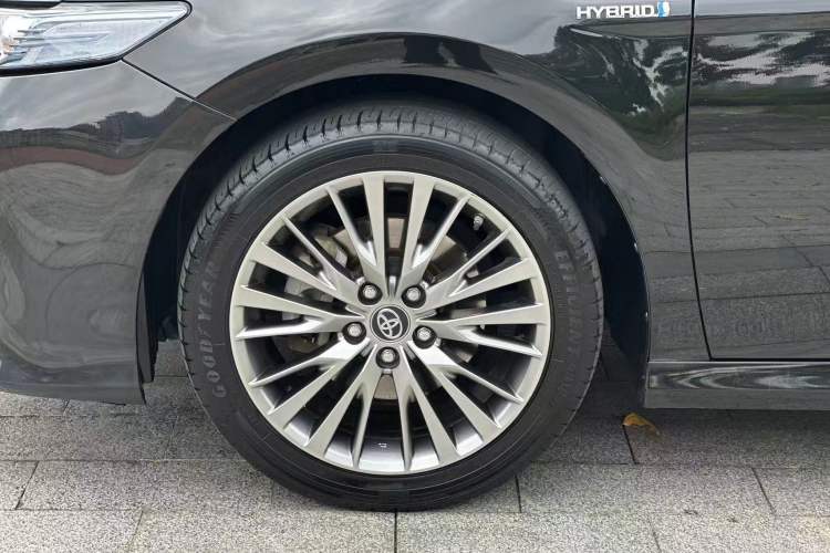 Used Toyota Camry 2018 Dual-Engine 2.5 HG Luxury Edition Exterior 9