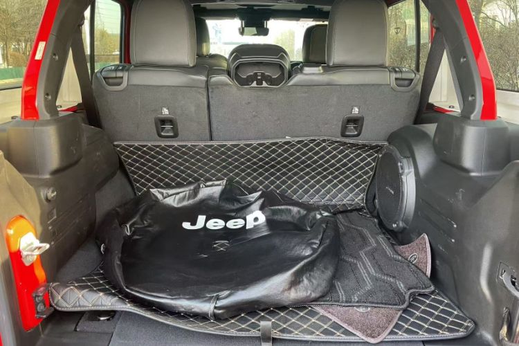 Used Jeep Wrangler 2024 2.0T Sahara Four-Door Edition