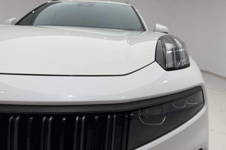 Used Lynk & Co 09 2021 2.0T Halo Six-Seater
