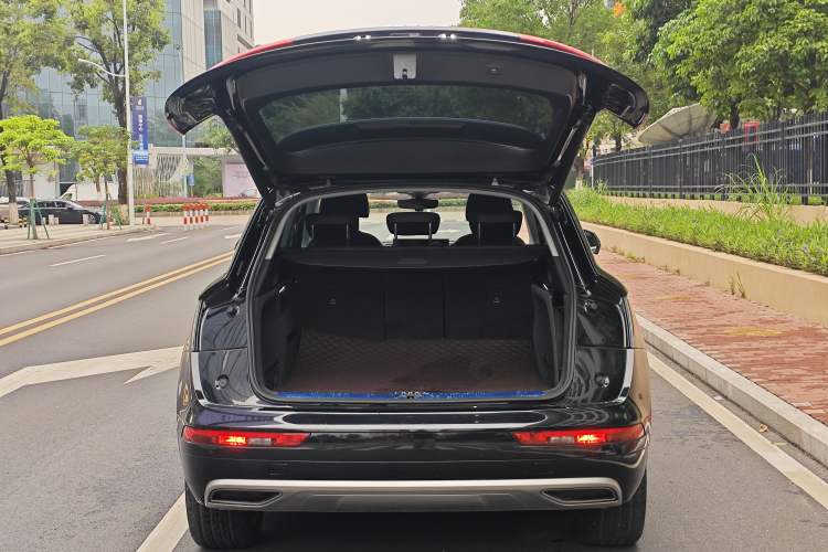 Used Audi Q5L 2020 Revised 40 TFSI Prestige Edition
