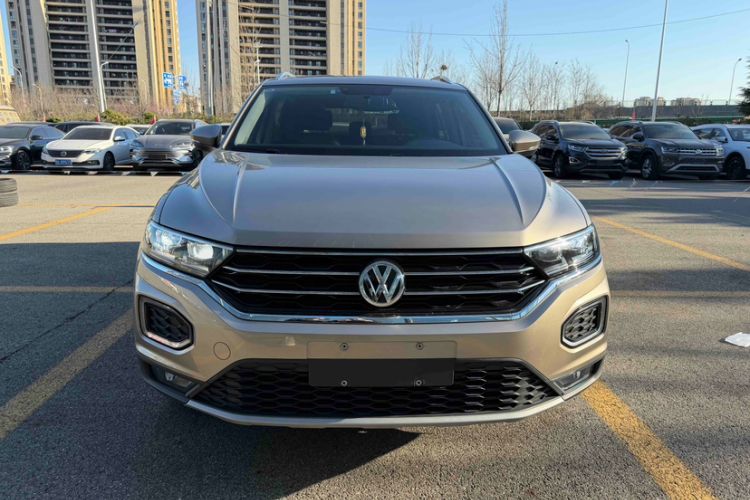 Used Volkswagen T-ROC 2018 230TSI DSG Two-Wheel Drive Advanced Version China VI Standard Exterior 1