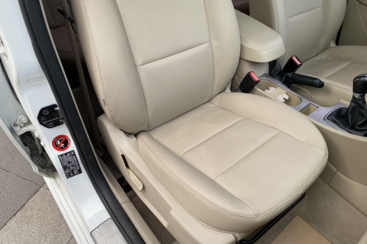 Used Ford Focus 2013 Hatchback Classic 1.8L Manual Fashion Edition