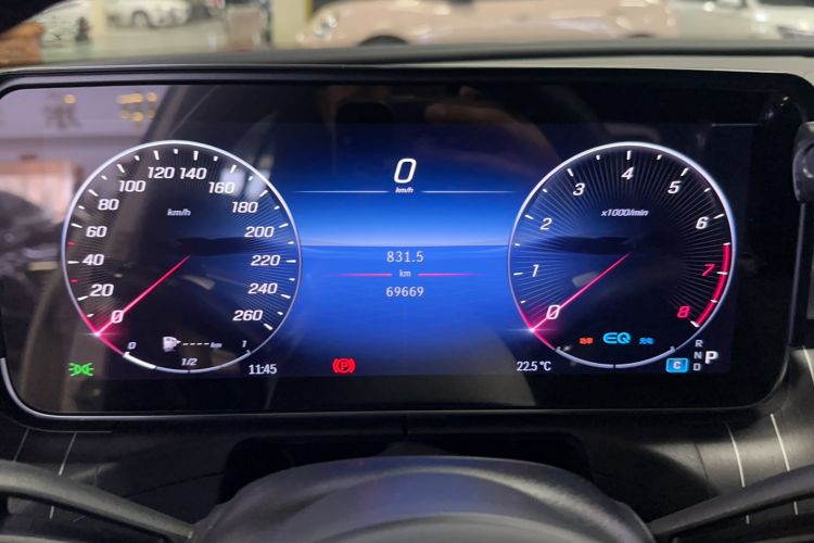 Used Mercedes-Benz C-Class 2022 C 260 L Obsidian Night Sport Edition Odometer Close Up