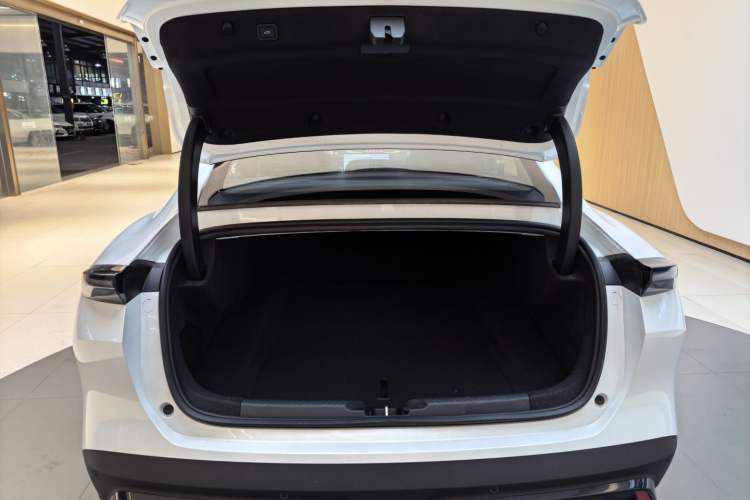 Used Deepal L06 2026 Model 560Ultra Laser Edition
