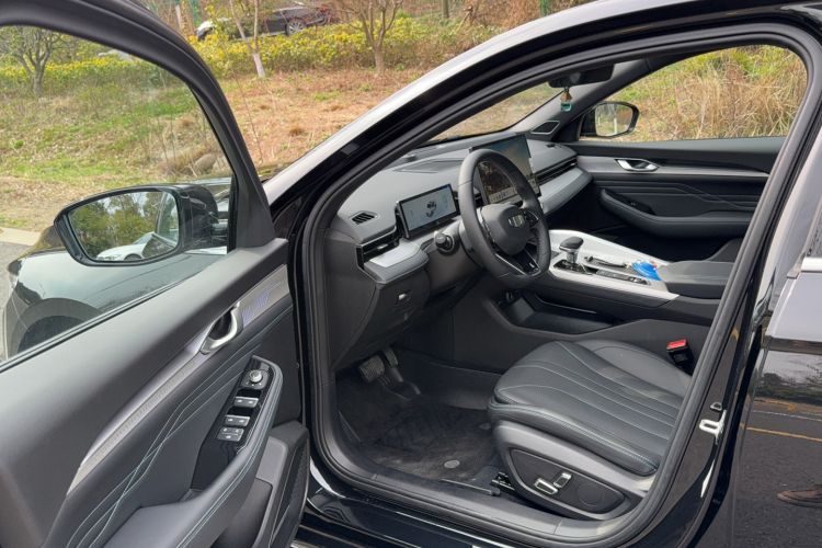 Used Geely Auto Preface 2025 Dongfang Yao 1.5TD Kunlun Edition
