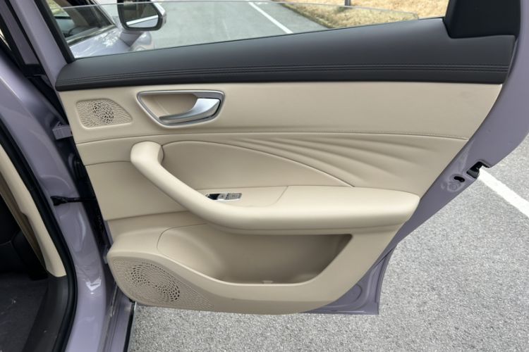 Used Roewe M7 DMH 2025 Model 160km Premium Version
