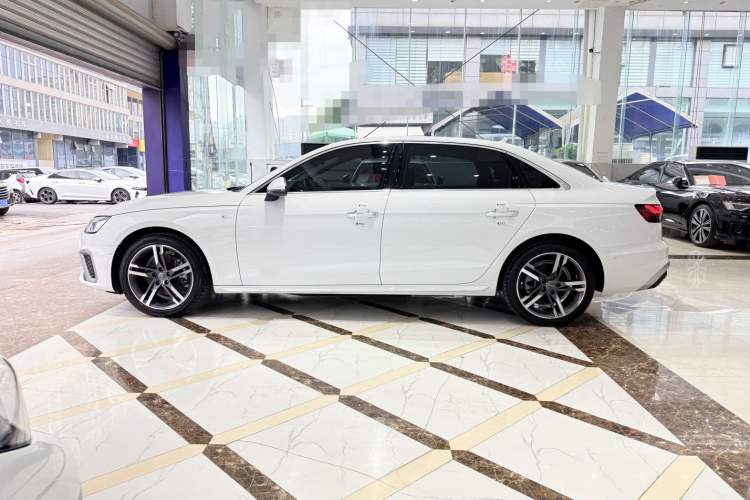 Used Audi A4L 2020 40 TFSI quattro Luxury Dynamic Model
