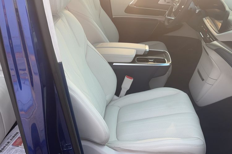 Used Buick Century 2023 2.0T Six-Seater Yinshi Edition