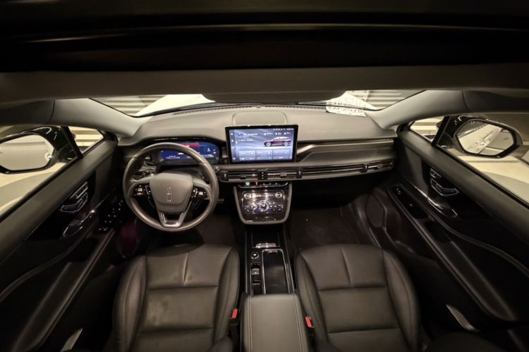 Used Lincoln Corsair New Energy 2021 PHEV Four-Wheel Drive e-Enjoy Edition Interior 9