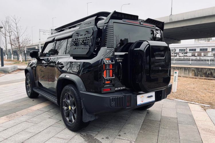 Used JETOUR Traveler 2023 2.0T All-Wheel Drive CrossPRO+
